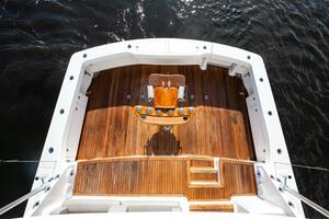 Viking 68 - Mobster - Cockpit, Fighting Chair