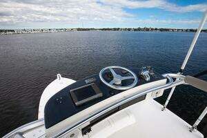 2007 Viking 68 Convertible thumbnail 24
