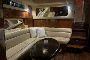 2003 Sea Ray 410 Express Cruiser thumbnail 11
