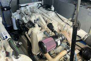 2003 Sea Ray 410 Express Cruiser thumbnail 12