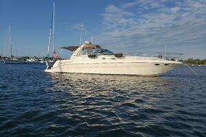 2003 Sea Ray 410 Express Cruiser thumbnail 1