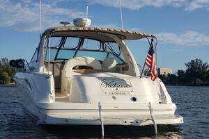 2003 Sea Ray 410 Express Cruiser thumbnail 4
