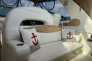 2003 Sea Ray 410 Express Cruiser thumbnail 7