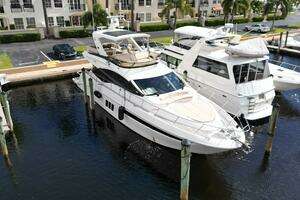 2016 Sea Ray L590 Fly thumbnail 28