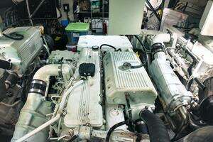 2016 Sea Ray L590 Fly thumbnail 32