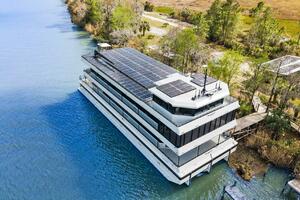 Shine Down 120ft Breaux Brothers Yacht For Sale