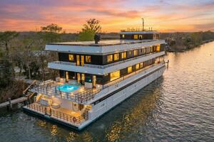 Shine Down 120ft Breaux Brothers Yacht For Sale