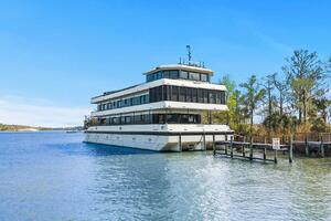 Shine Down 120ft Breaux Brothers Yacht For Sale