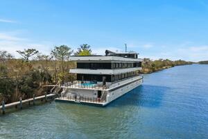 Shine Down 120ft Breaux Brothers Yacht For Sale