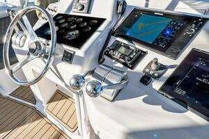 1991 Ocean Yachts Super Sport thumbnail 20