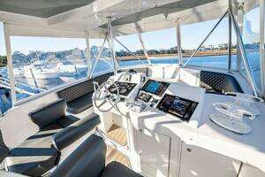1991 Ocean Yachts Super Sport thumbnail 18