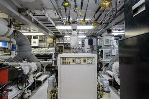 SILVER SEAS 107ft Burger Yacht For Sale