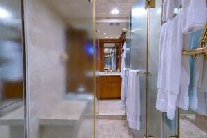 SILVER SEAS 107ft Burger Yacht For Sale