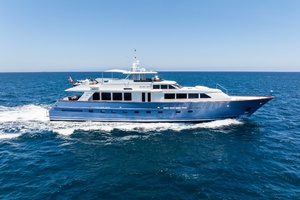 SILVER SEAS 107ft Burger Yacht For Sale