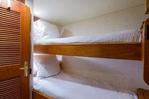 SILVER SEAS 107ft Burger Yacht For Sale