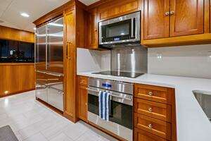 1998 Burger Raised Pilothouse thumbnail 11