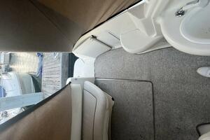 1999 Sea Ray 310 Sundancer thumbnail 15