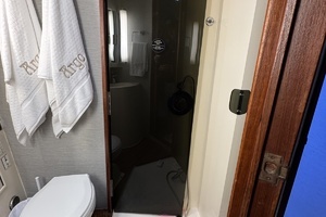 1988 Ocean Yachts 44 SS thumbnail 21