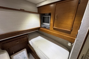 1988 Ocean Yachts 44 SS thumbnail 23