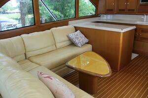 2004 Cabo 48 Flybridge thumbnail 9