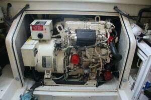 2004 Cabo 48 Flybridge thumbnail 59