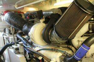 2004 Cabo 48 Flybridge thumbnail 63