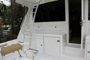 2004 Cabo 48 Flybridge thumbnail 3