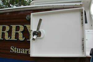 2004 Cabo 48 Flybridge thumbnail 51
