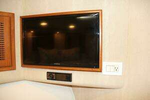 2004 Cabo 48 Flybridge thumbnail 22