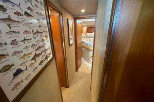 2004 Cabo 48 Flybridge thumbnail 38