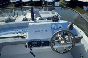 2025 Targa 37 Flybridge thumbnail 19