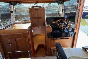 2025 Targa 37 Flybridge thumbnail 36