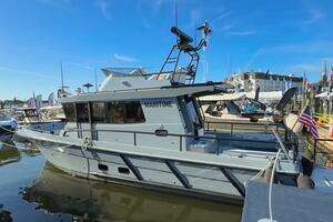 2025 Targa 37 Flybridge thumbnail 6