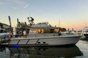 2025 Targa 37 Flybridge thumbnail 2