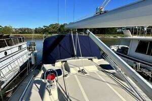 2006 Island Packet 440 thumbnail 25