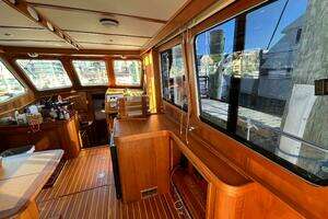 2006 Sabreline 36 Flybridge thumbnail 18