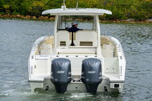 2019 Pursuit S 328 thumbnail 20