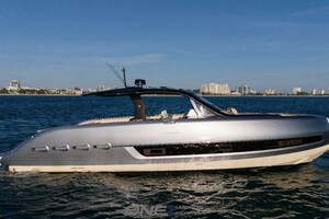 47ft Invictus Yacht For Sale