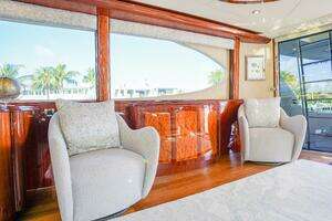 2004 Lazzara Yachts 80 SL thumbnail 22