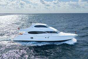 2004 Lazzara Yachts 80 SL thumbnail 3