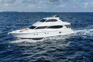 2004 Lazzara Yachts 80 SL thumbnail 1