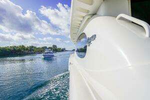 2004 Lazzara Yachts 80 SL thumbnail 20
