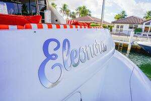 2004 Lazzara Yachts 80 SL thumbnail 11
