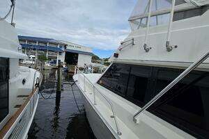 1989 Viking 45 Convertible thumbnail 14