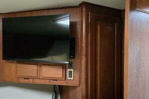 1989 Viking 45 Convertible thumbnail 22