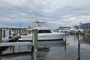 1989 Viking 45 Convertible thumbnail 4