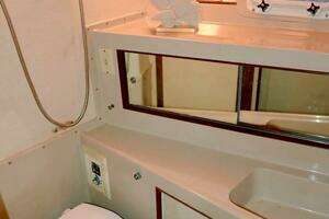 1984 Bertram 46 Convertible thumbnail 14