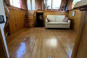 MAKIN MEMORIES 41ft President Yacht For Sale