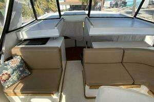1987 President 41 Double Cabin Motor Yacht thumbnail 27