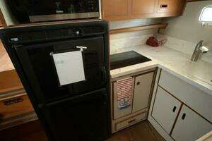 1987 President 41 Double Cabin Motor Yacht thumbnail 52